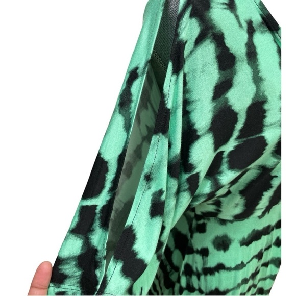 Belle Gray dress by Lisa Rinna, Green and Black tie dye design size M - Picture 8 of 12